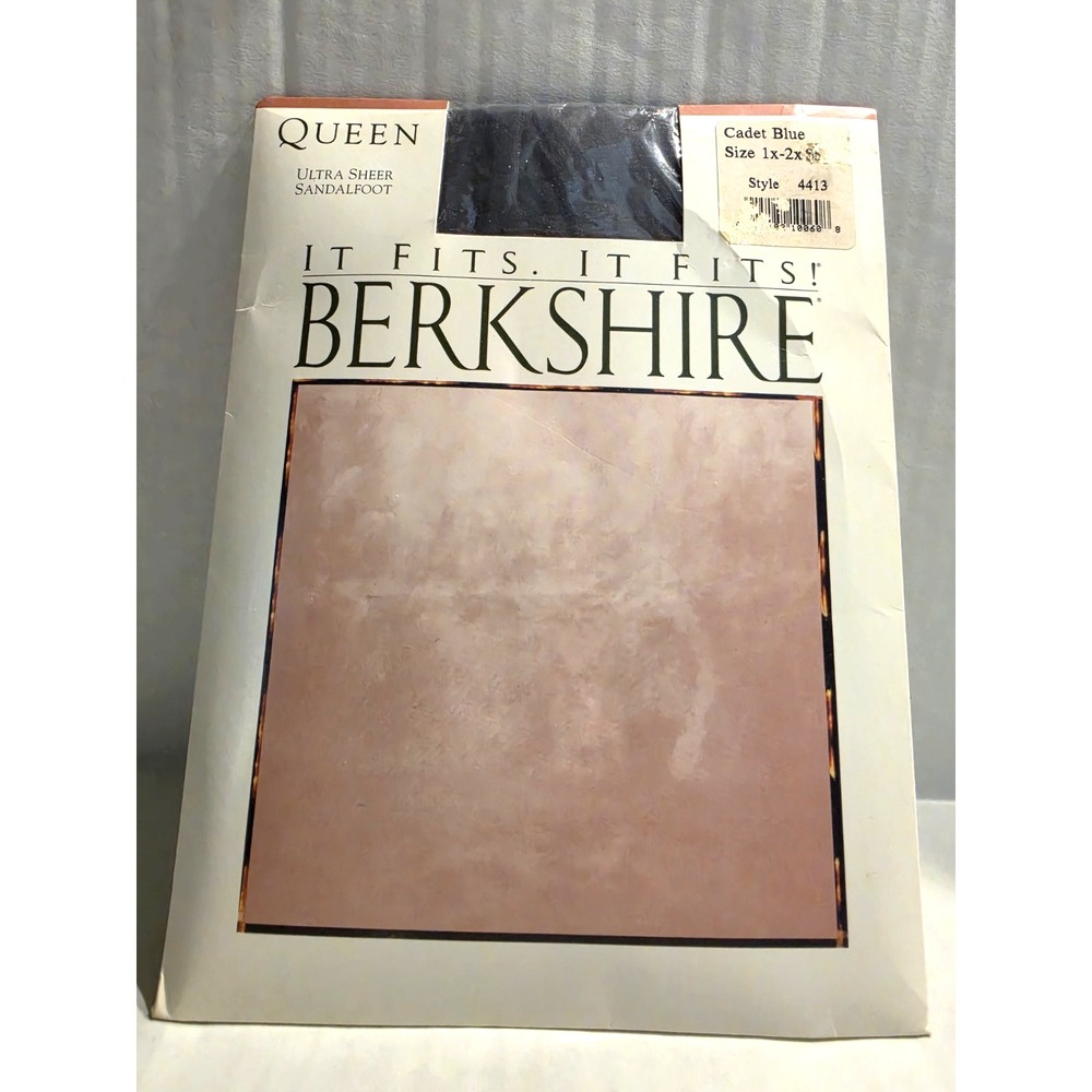 Berkshire Queensize Ultra Sheer Sandalfoot pantyhose Cadet Blue 1x-2x
